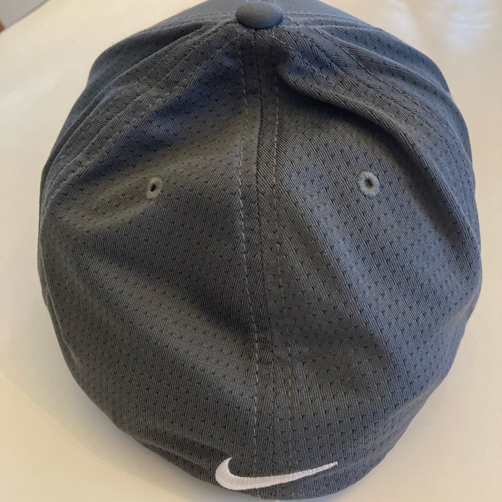 Nike Classic99 Dark grey hat with white Logo. L/XL - Picture 2 of 6